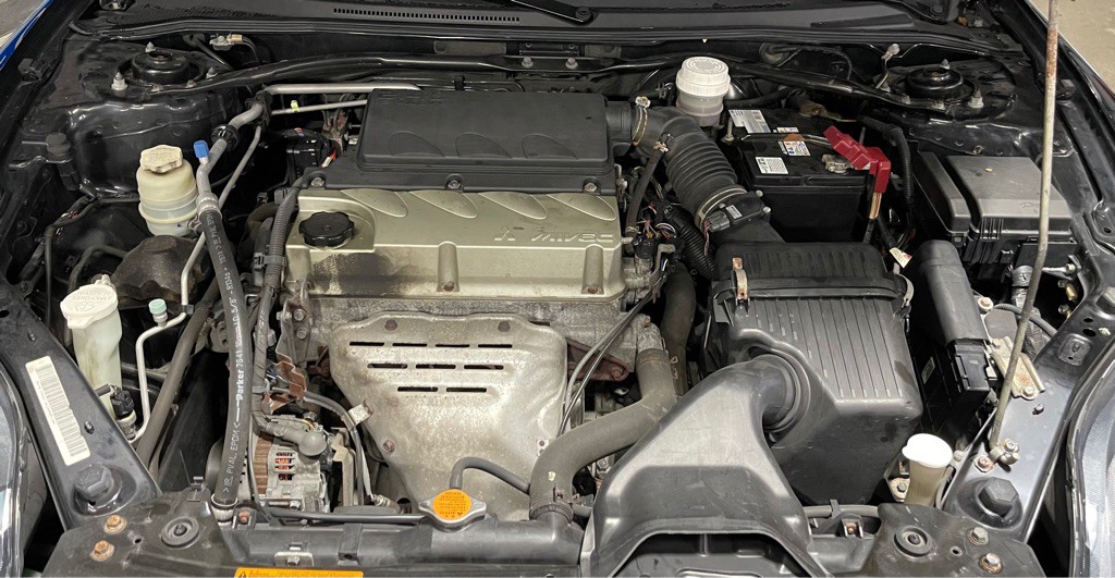 2012 Mitsubishi Eclipse Image 8