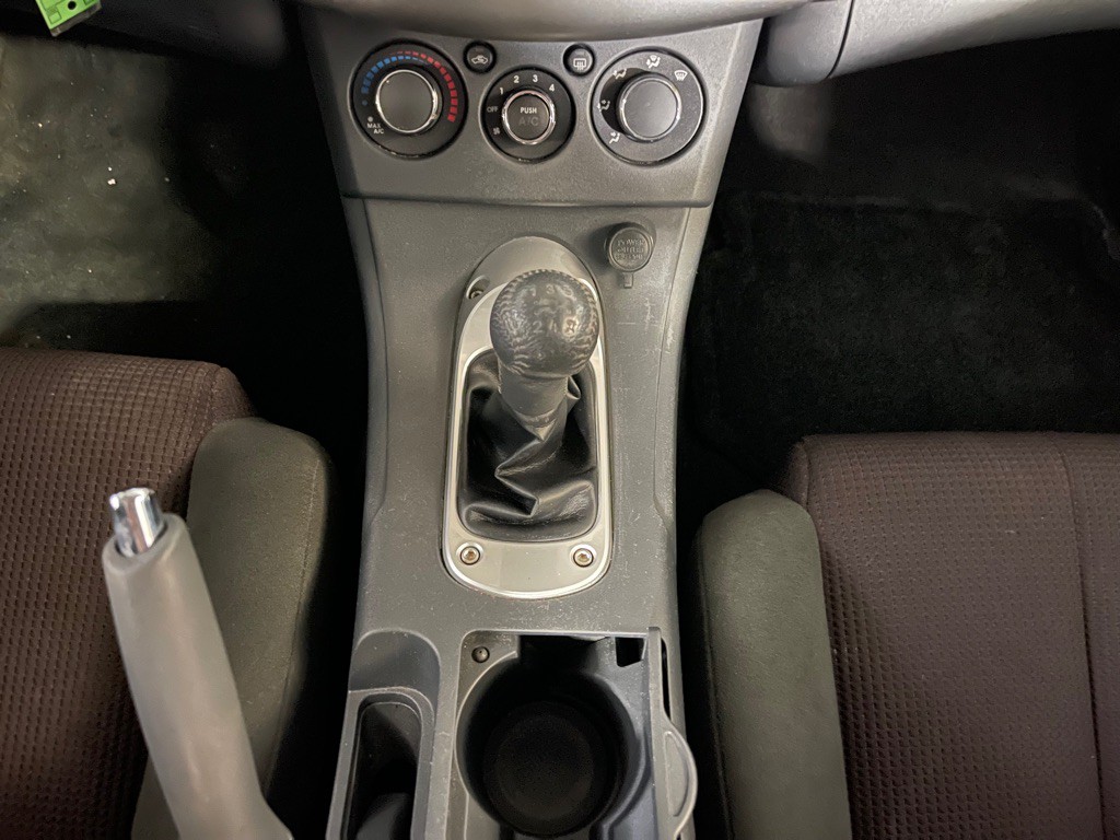 2012 Mitsubishi Eclipse Image 14