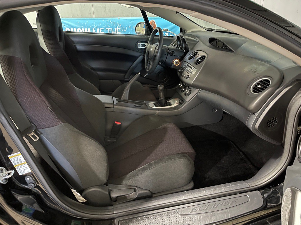 2012 Mitsubishi Eclipse Image 17