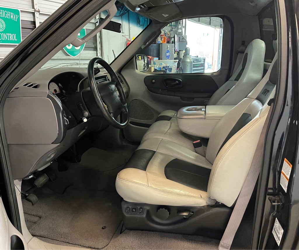 2002 Ford F-150 Image 10