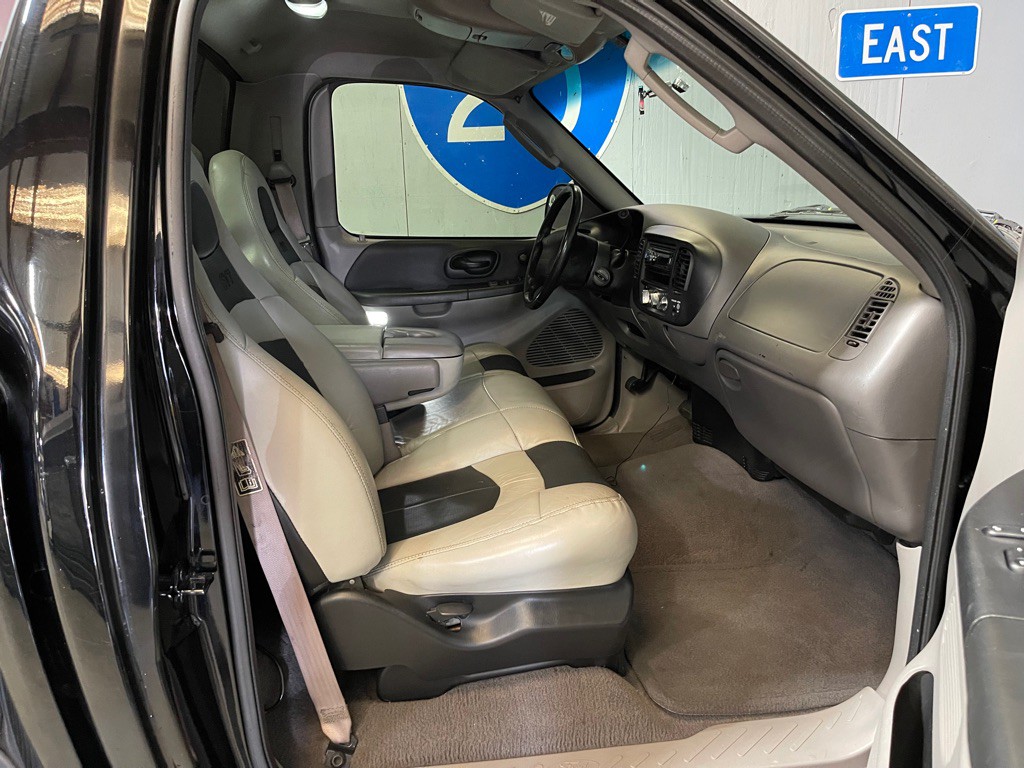 2002 Ford F-150 Image 16