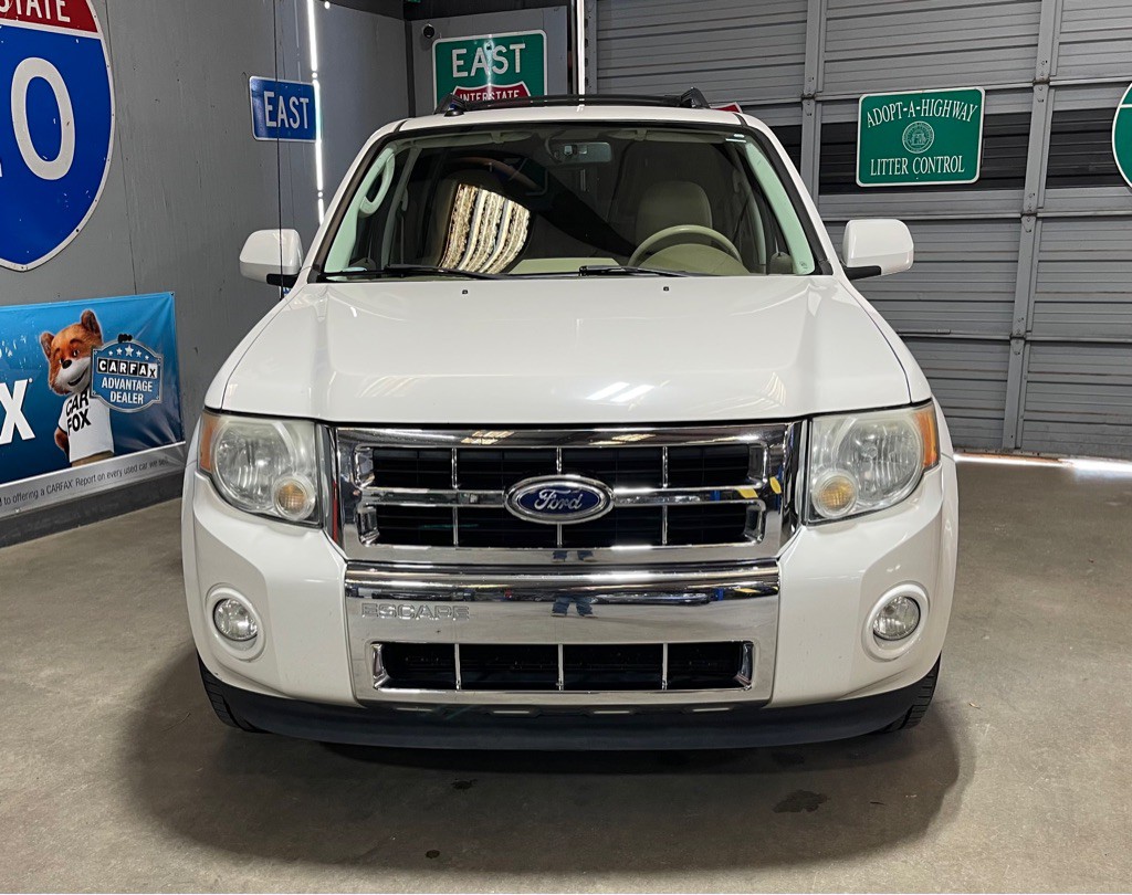 2010 Ford Escape Image 2