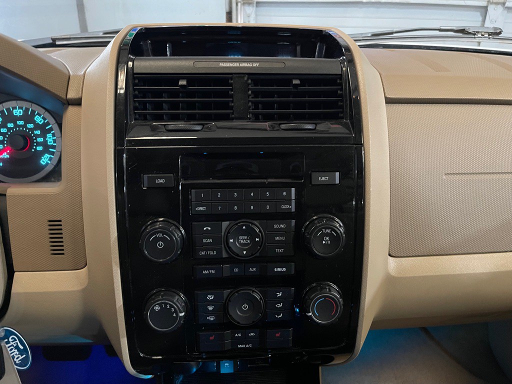 2010 Ford Escape Image 14