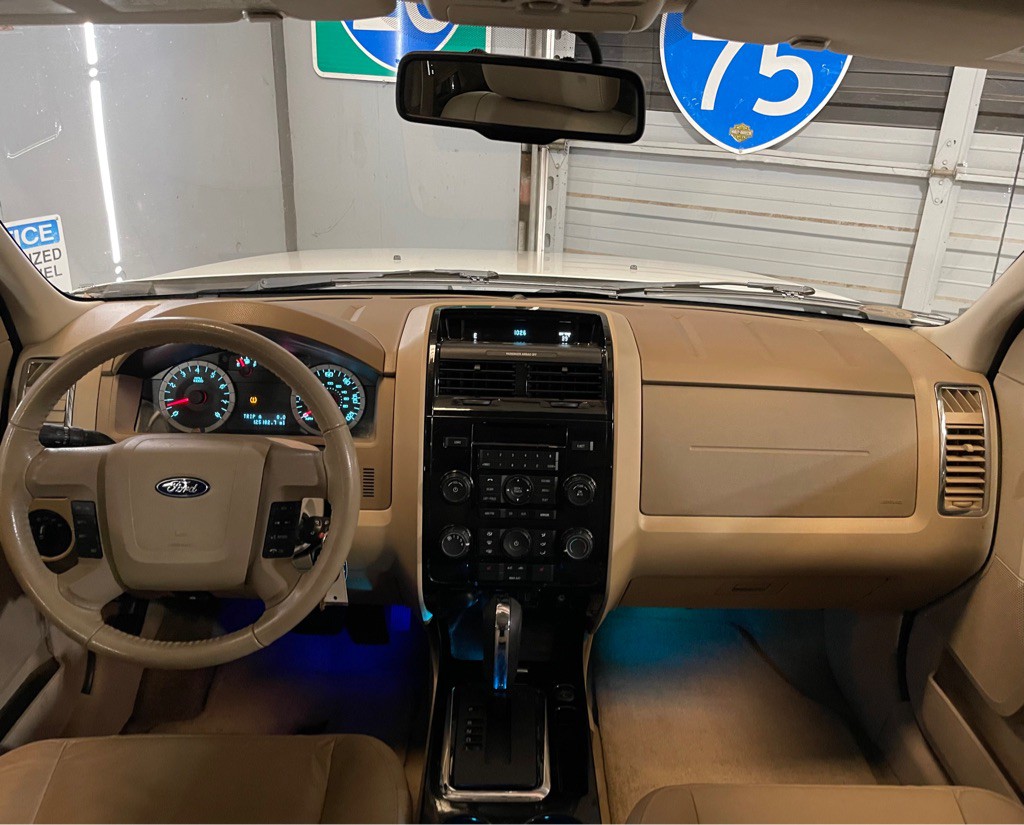 2010 Ford Escape Image 15
