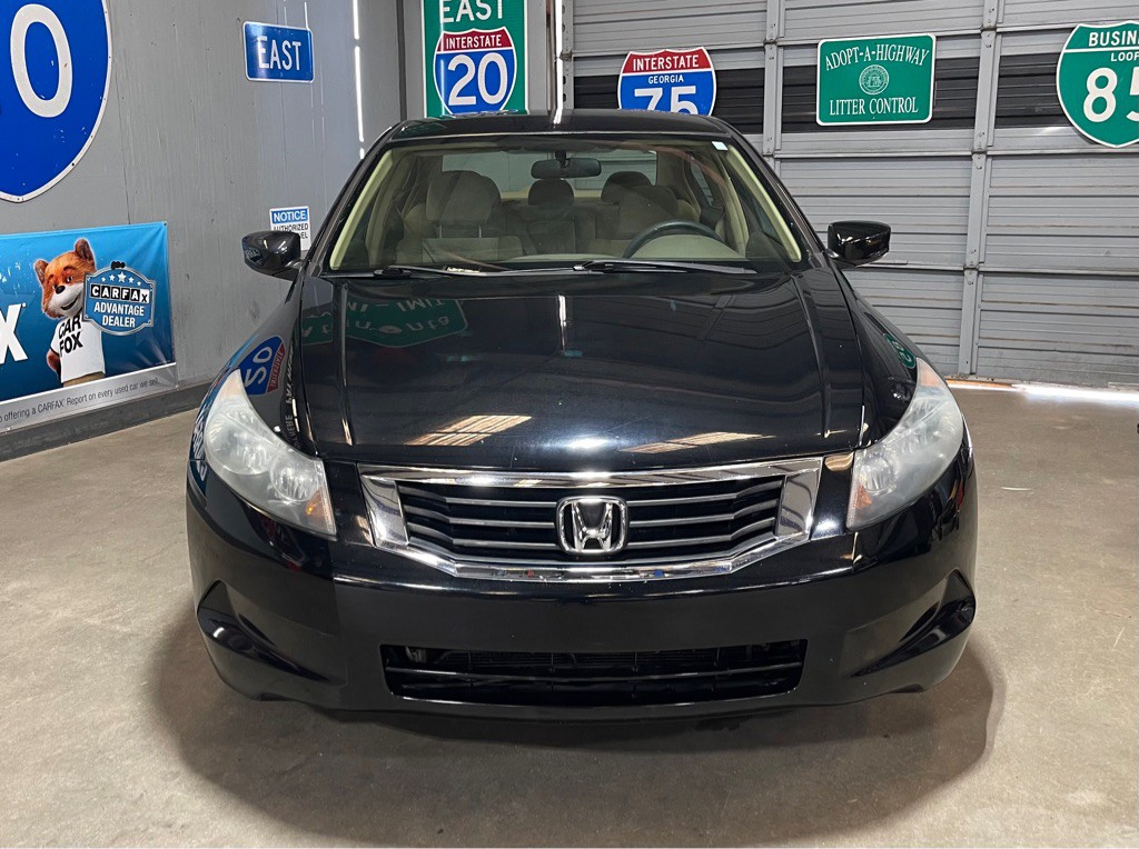 2009 Honda Accord Image 2