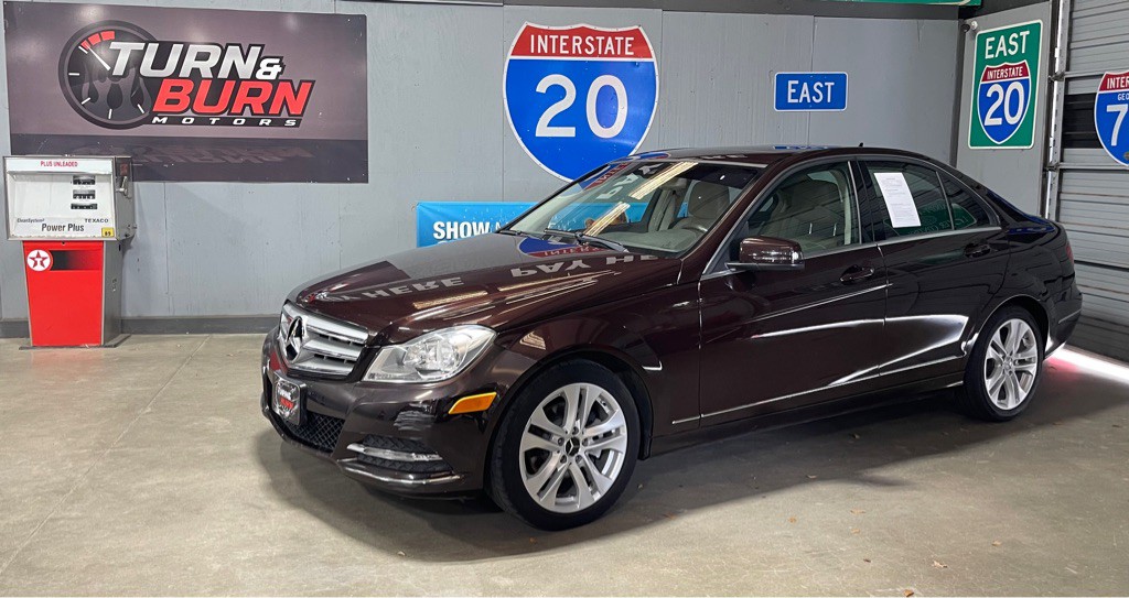 2012 Mercedes-Benz C-Class Image 3