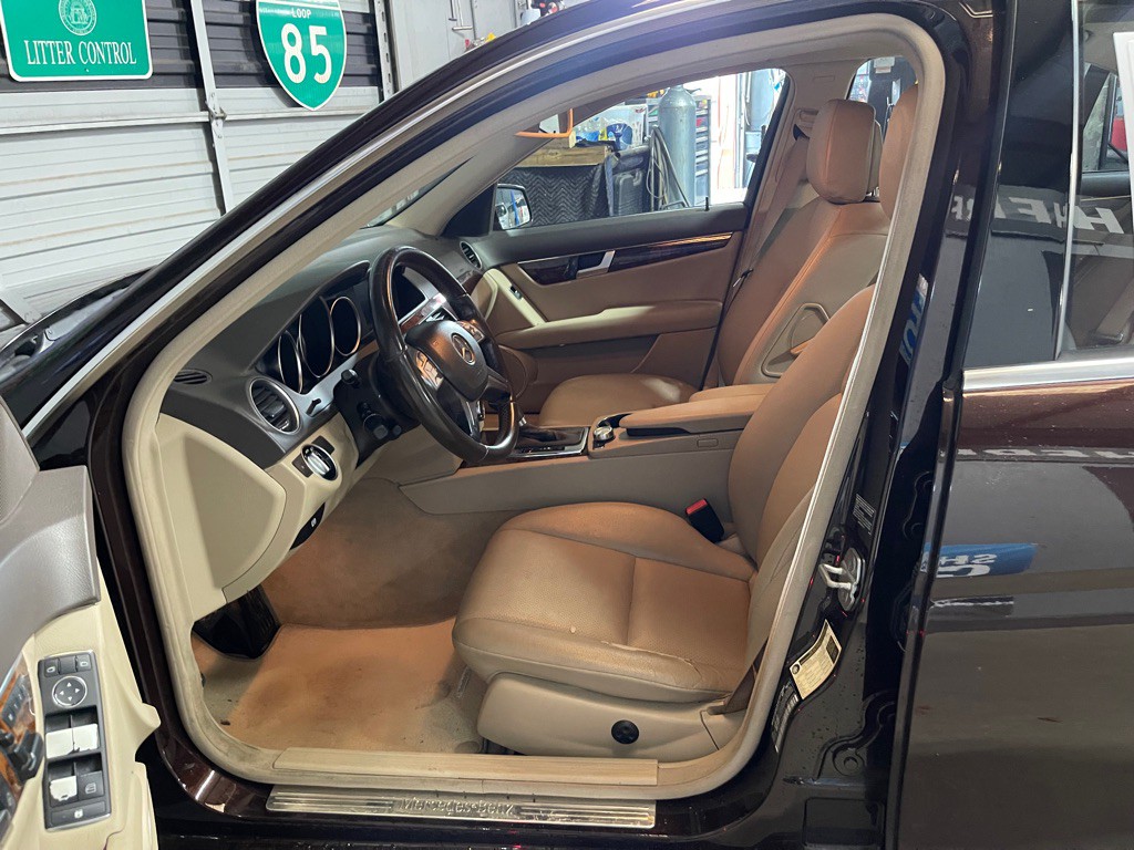 2012 Mercedes-Benz C-Class Image 10