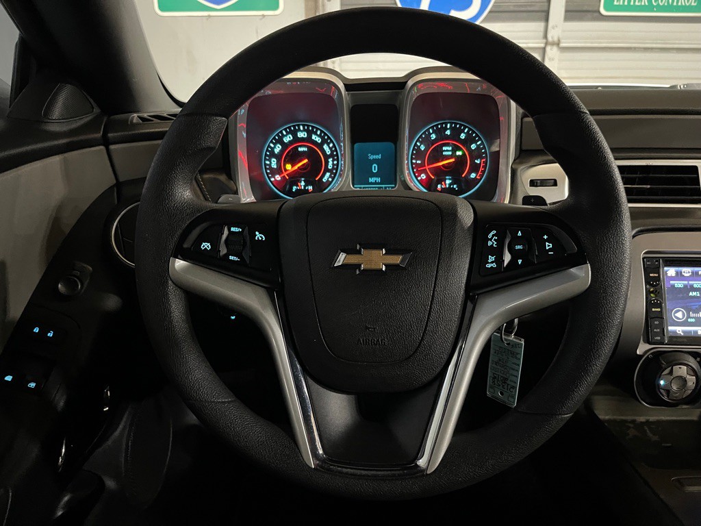 2015 Chevrolet Camaro Image 11