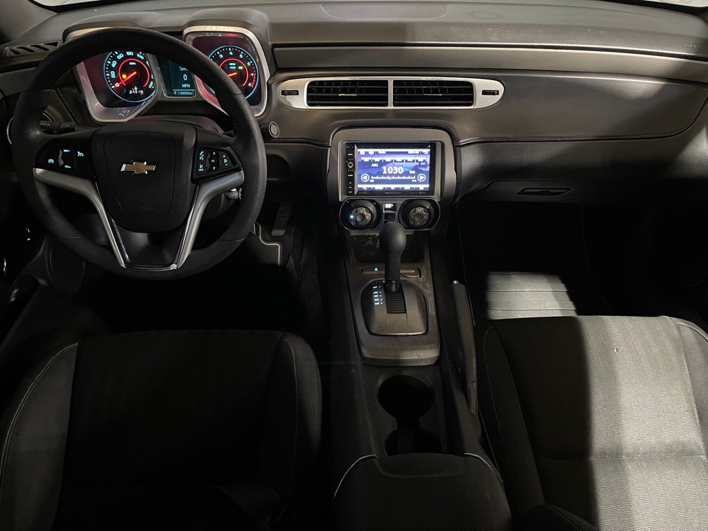 2015 Chevrolet Camaro Image 14