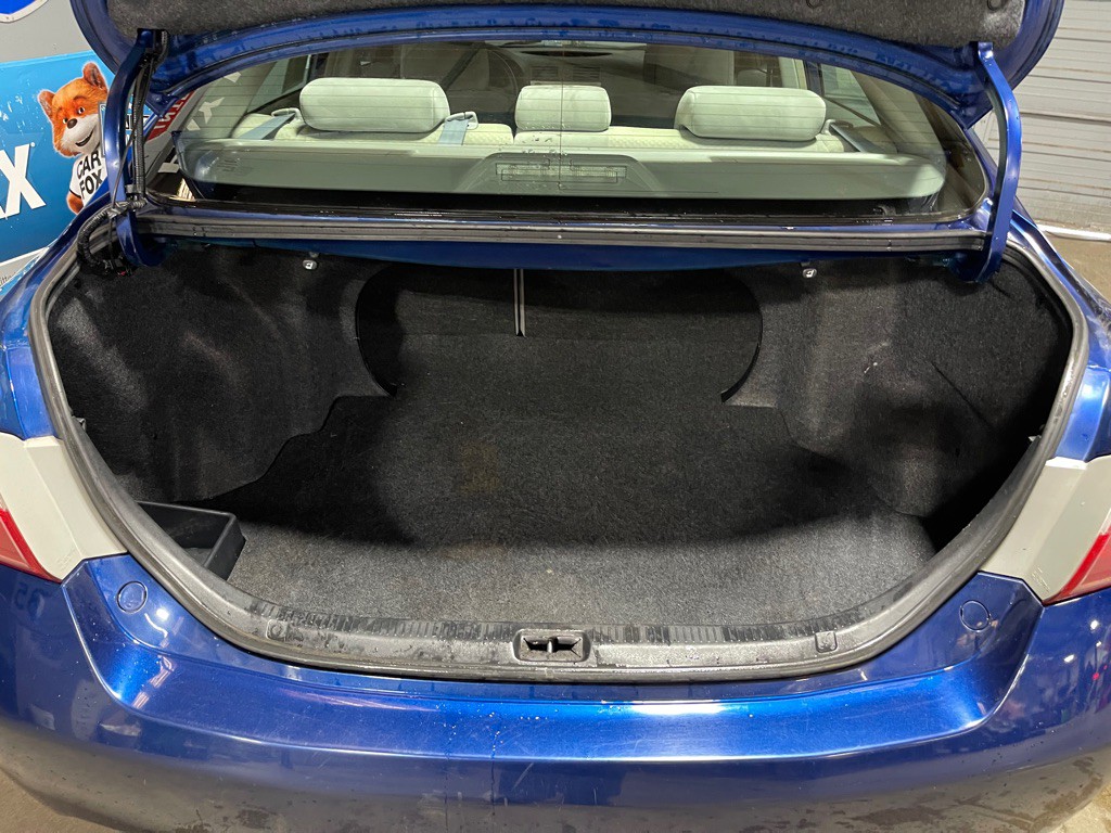 2009 Toyota Camry Image 6