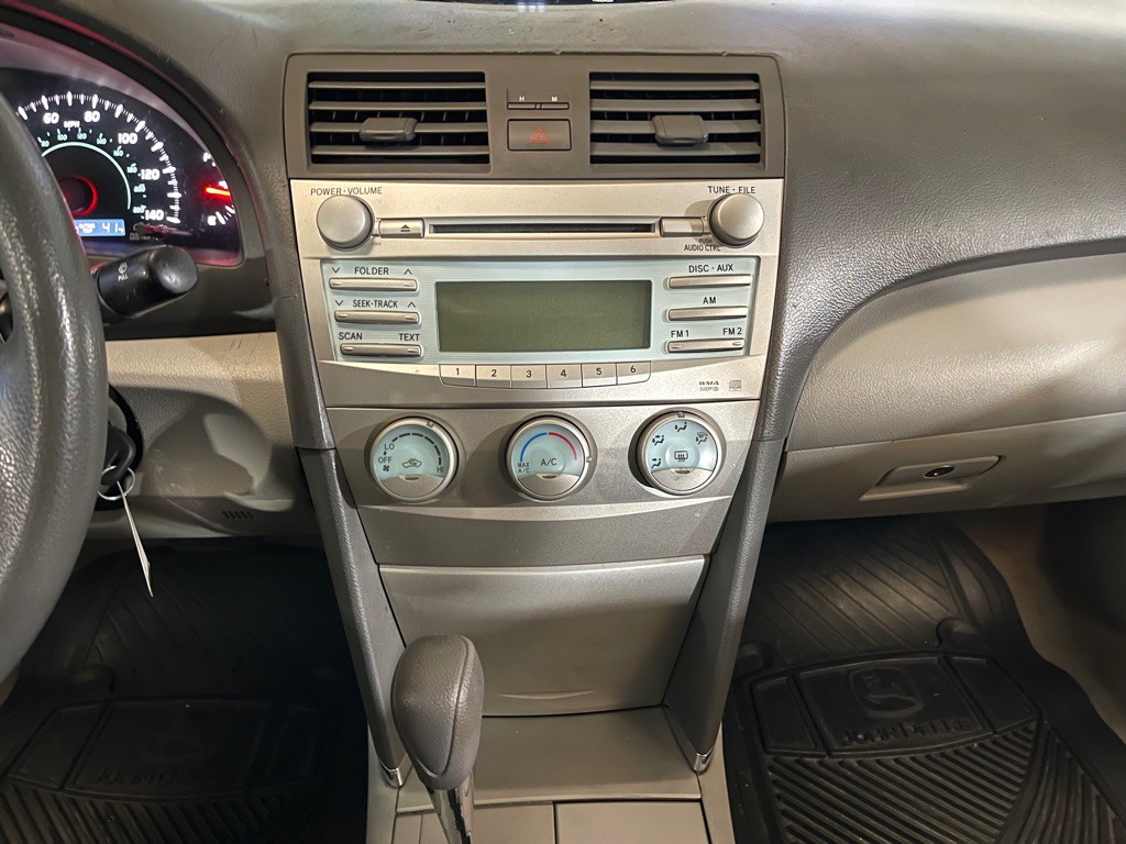 2009 Toyota Camry Image 12