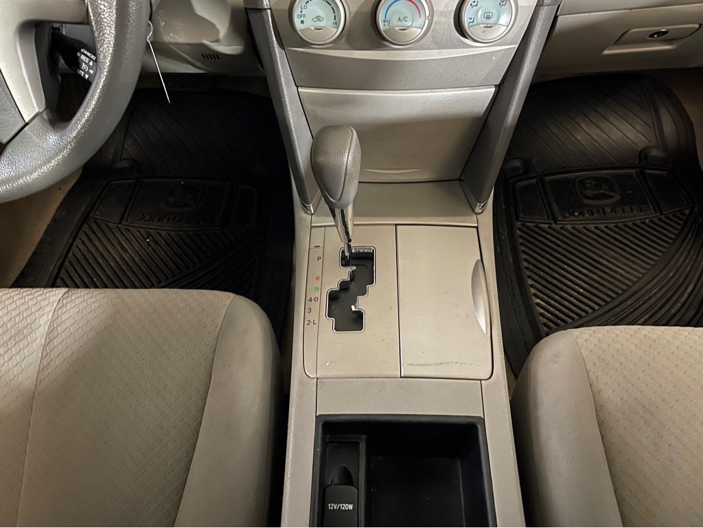 2009 Toyota Camry Image 13