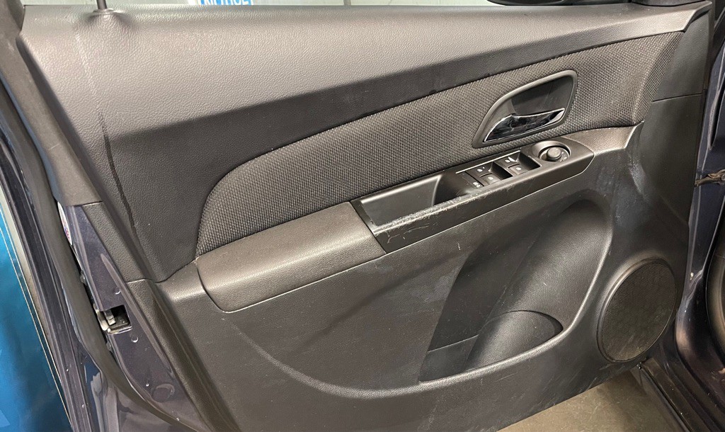 2014 Chevrolet Cruze Image 9