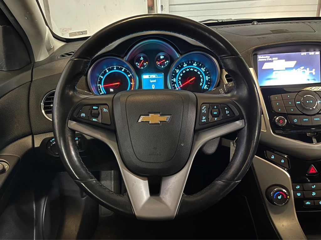 2014 Chevrolet Cruze Image 12