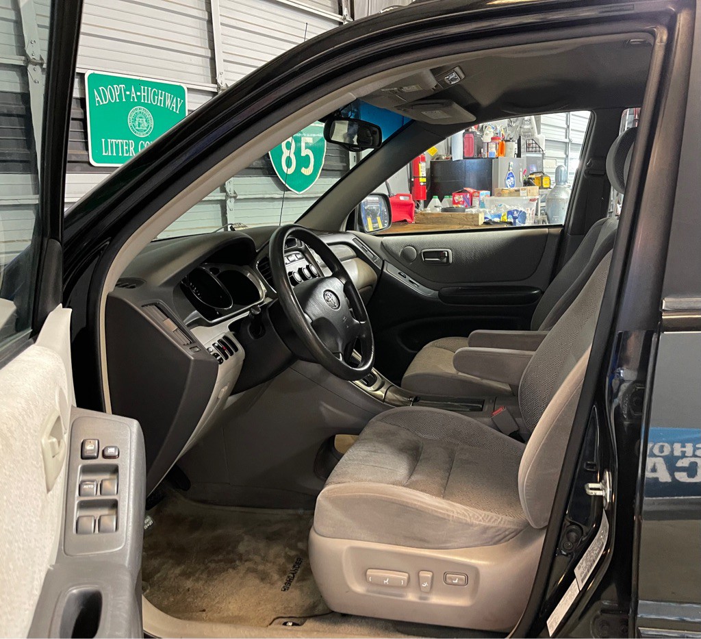 2003 Toyota Highlander Image 10