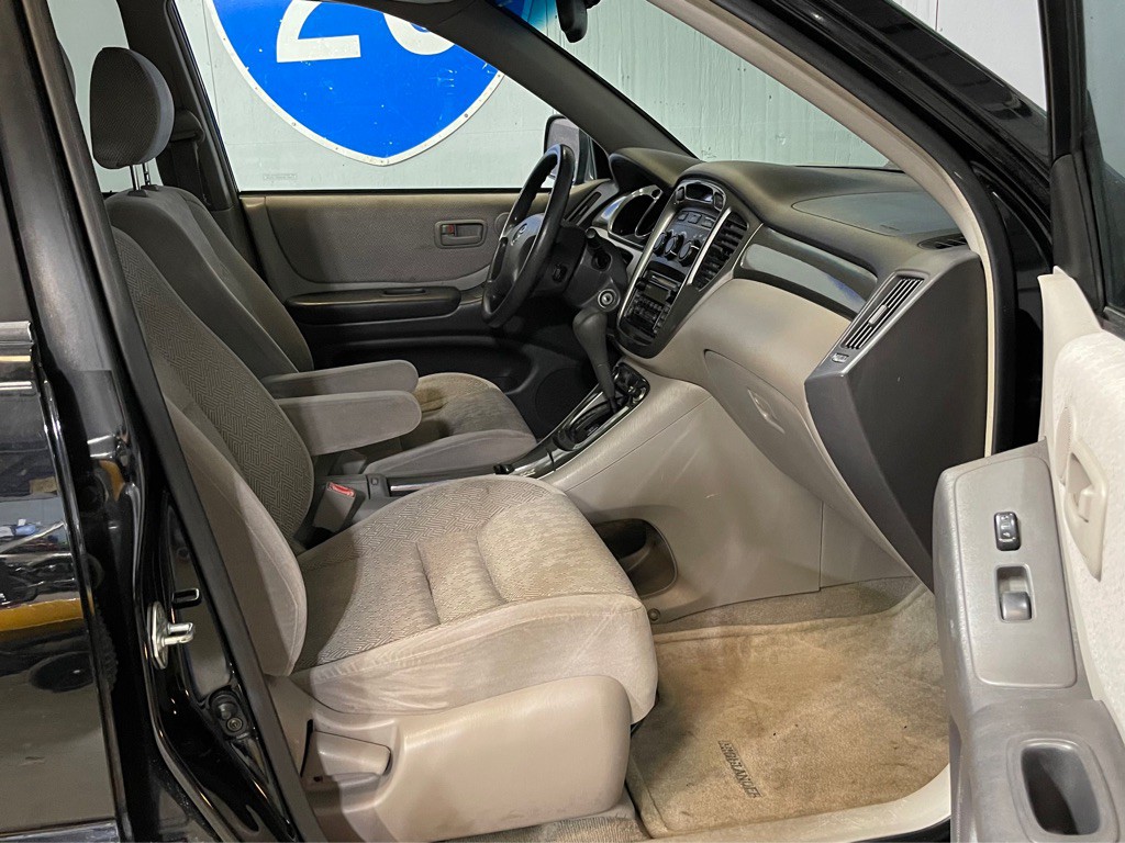 2003 Toyota Highlander Image 17