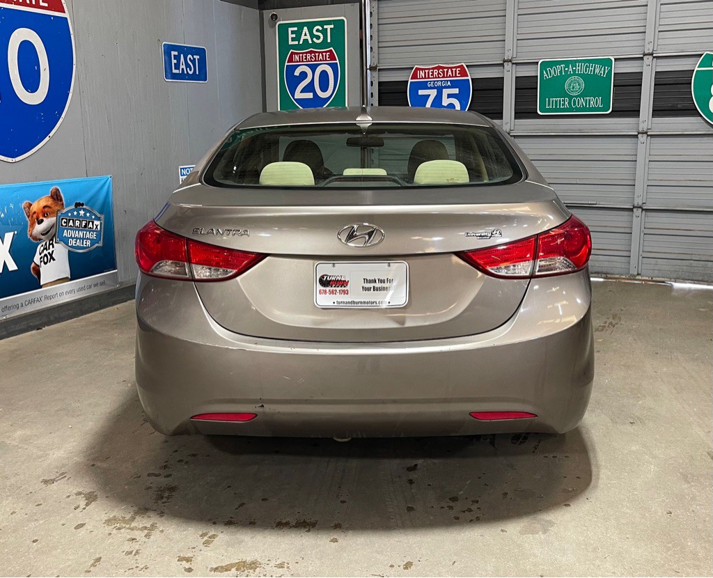 2012 Hyundai Elantra Image 6