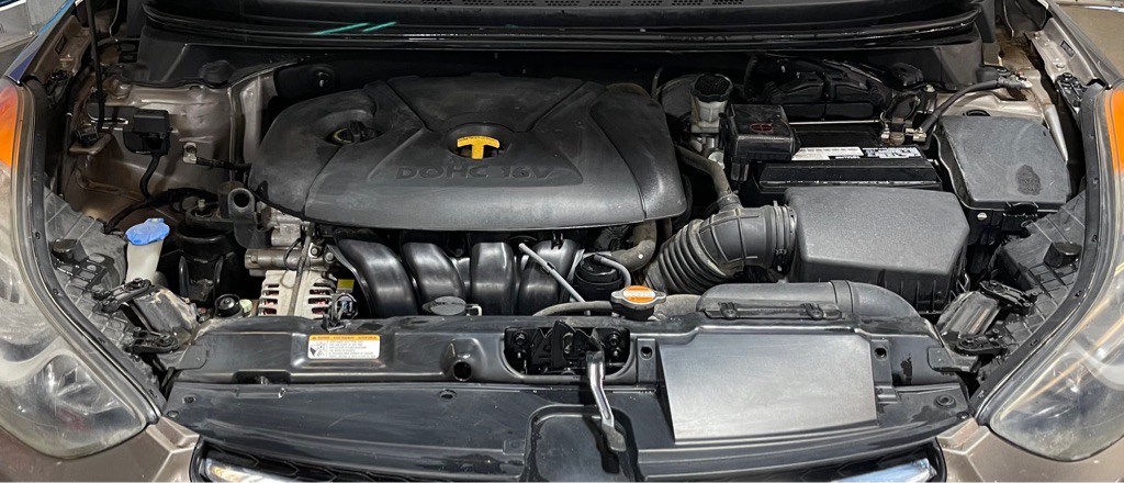 2012 Hyundai Elantra Image 8