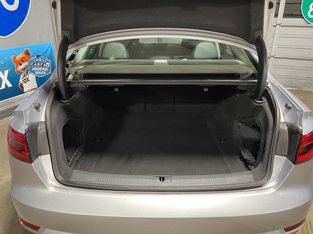 2017 Audi A4 Image 7