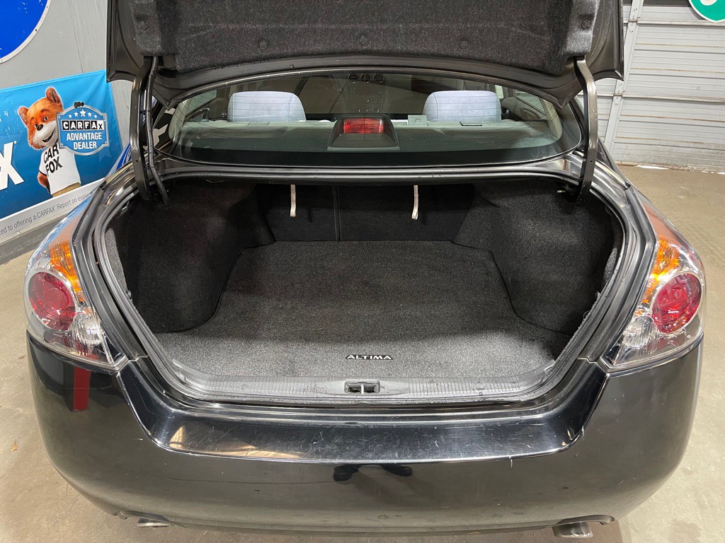 2010 Nissan Altima Image 7