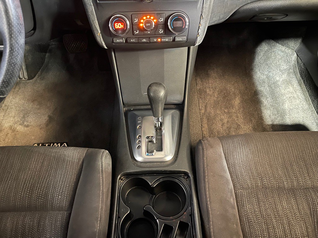 2010 Nissan Altima Image 14