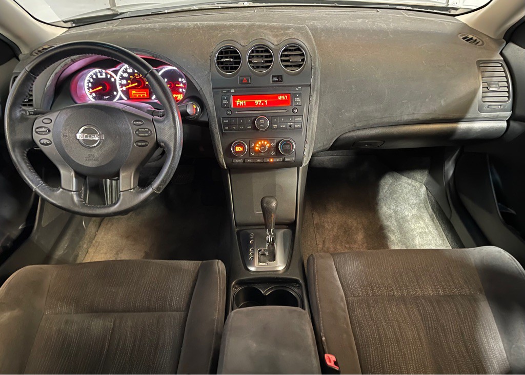 2010 Nissan Altima Image 15