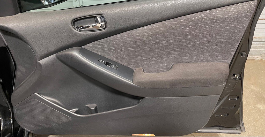 2010 Nissan Altima Image 16