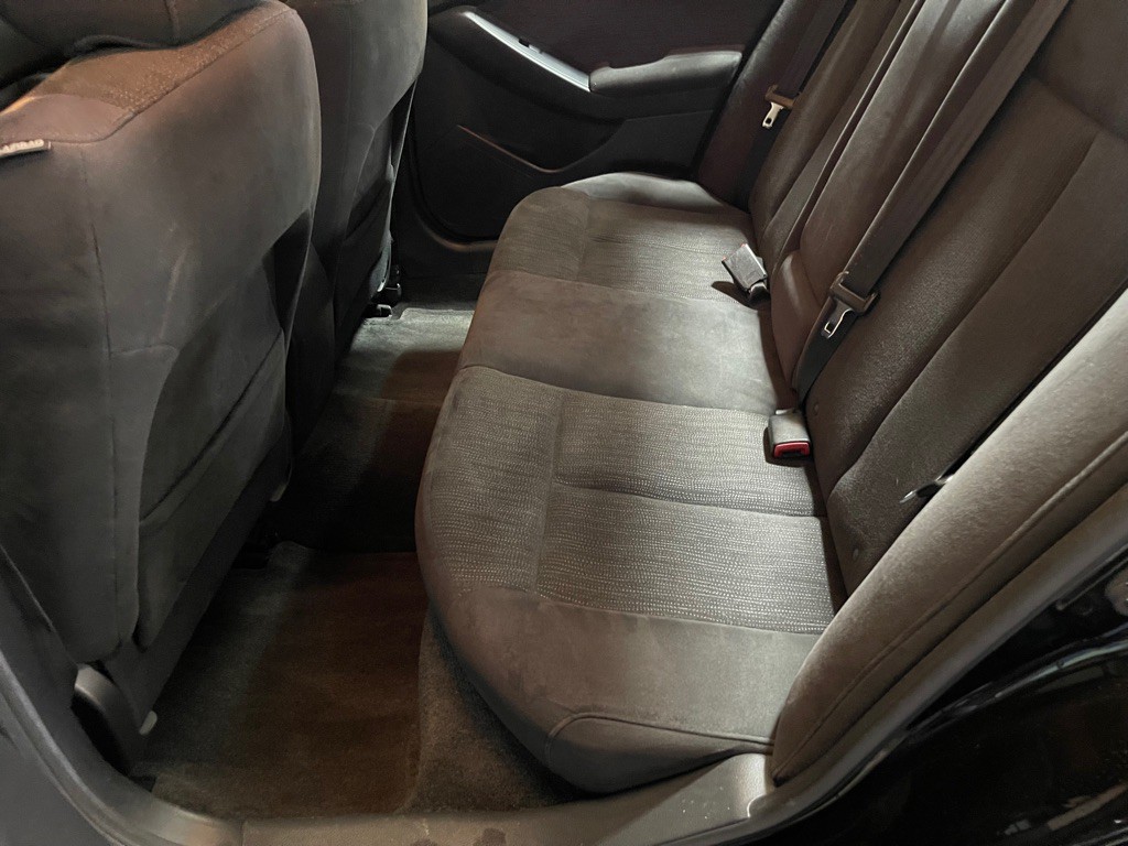 2010 Nissan Altima Image 18