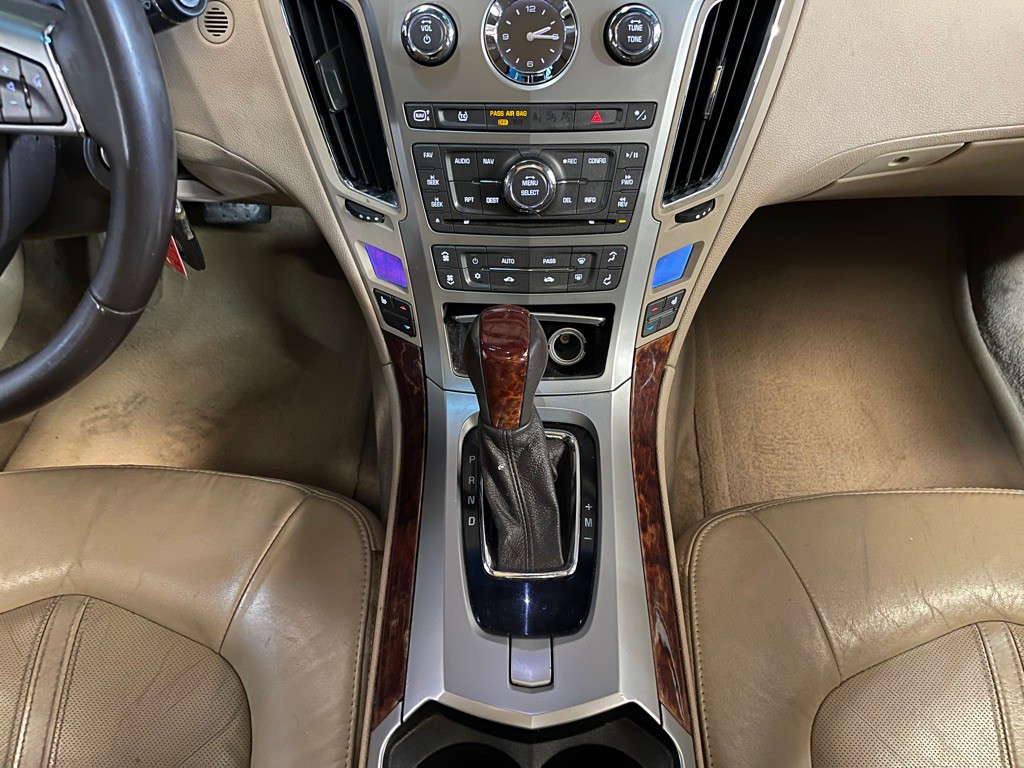 2010 Cadillac CTS Image 14