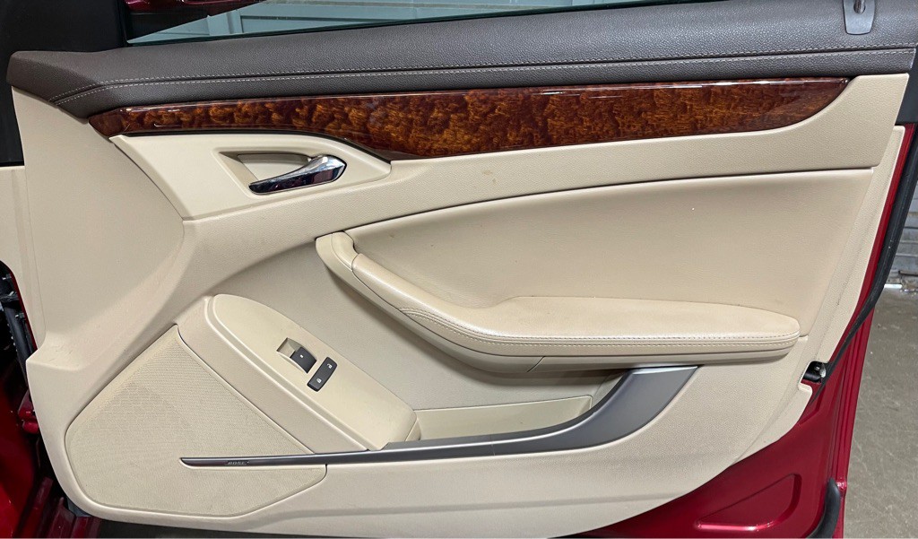 2010 Cadillac CTS Image 16