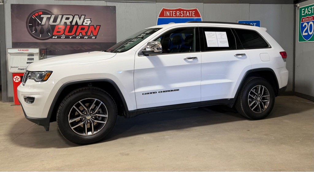 2017 Jeep Grand Cherokee Image 3