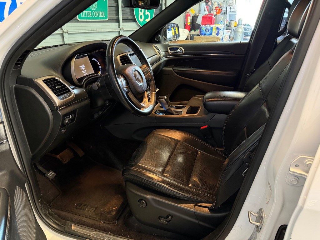 2017 Jeep Grand Cherokee Image 10