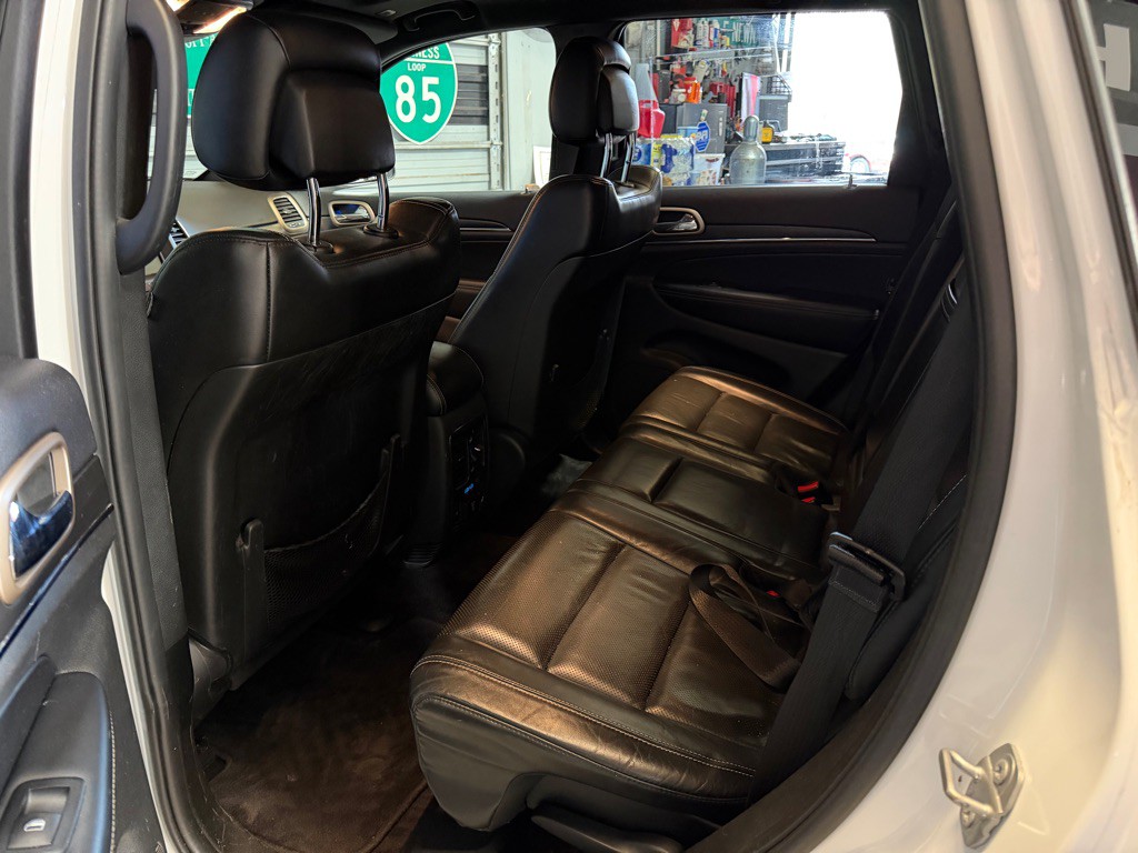 2017 Jeep Grand Cherokee Image 18