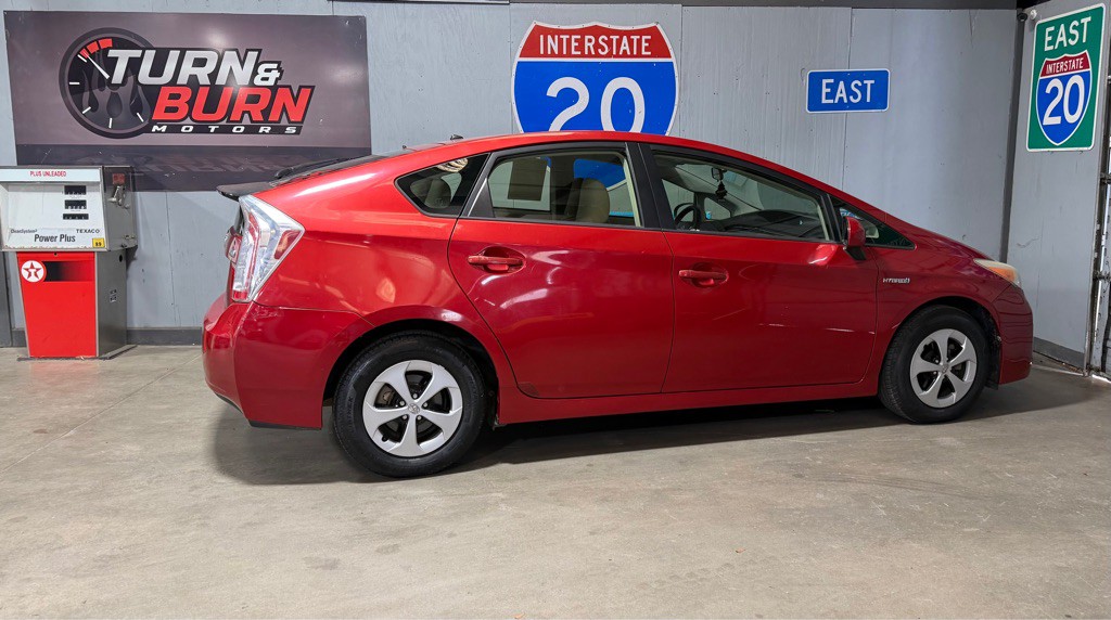 2013 Toyota Prius Image 5