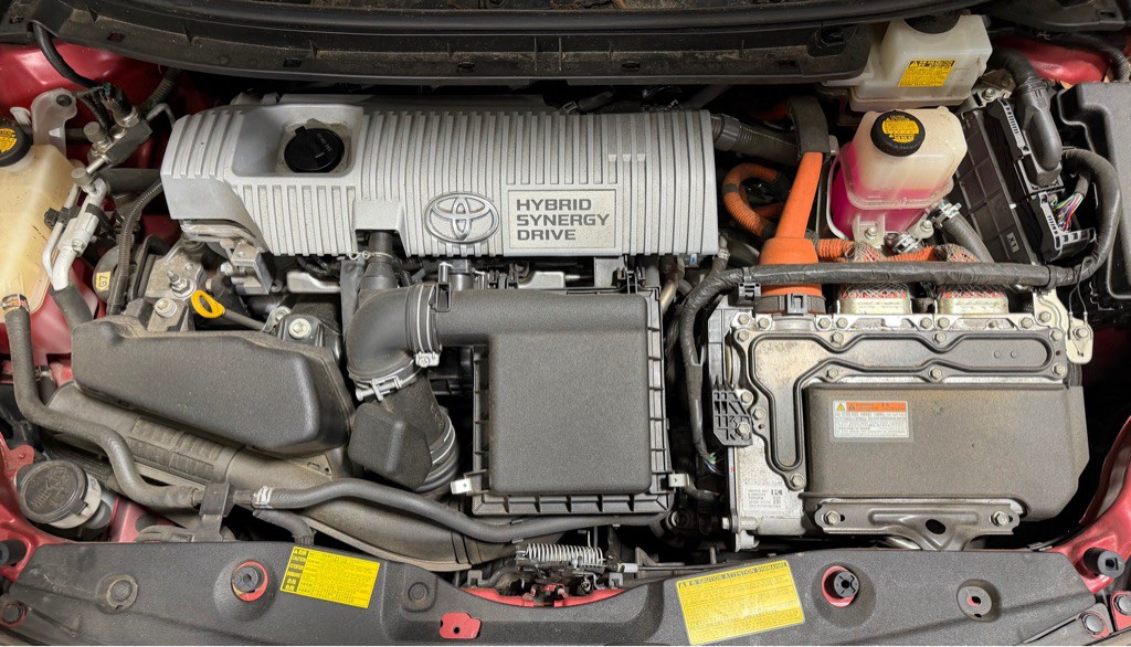 2013 Toyota Prius Image 8