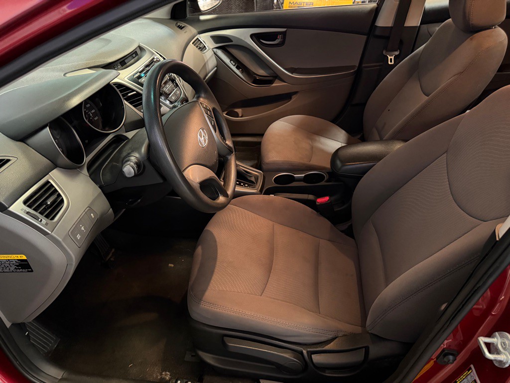 2014 Hyundai Elantra Image 10