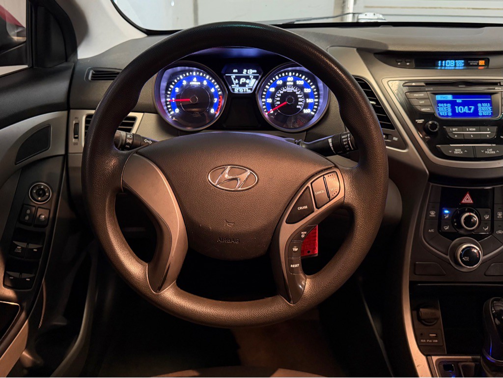 2014 Hyundai Elantra Image 12