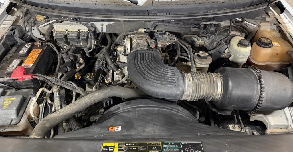 2004 Ford F-150 Image 8