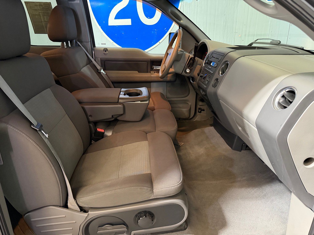 2004 Ford F-150 Image 17