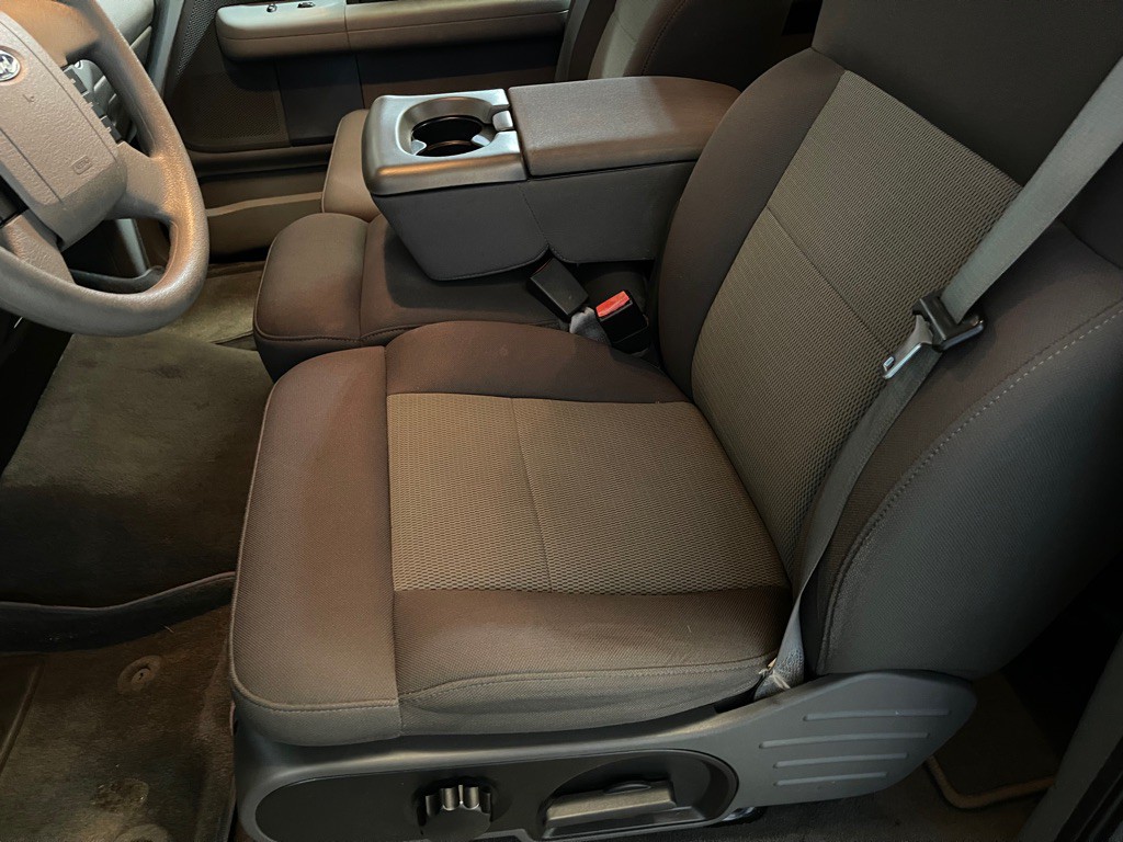 2004 Ford F-150 Image 10