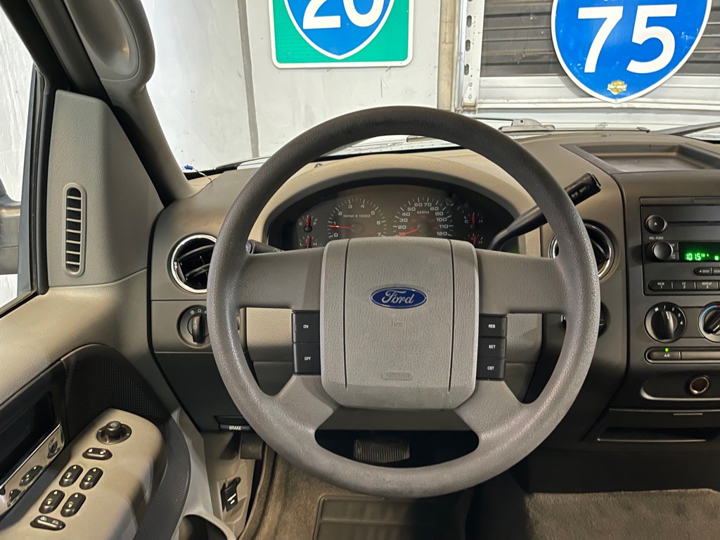 2004 Ford F-150 Image 12