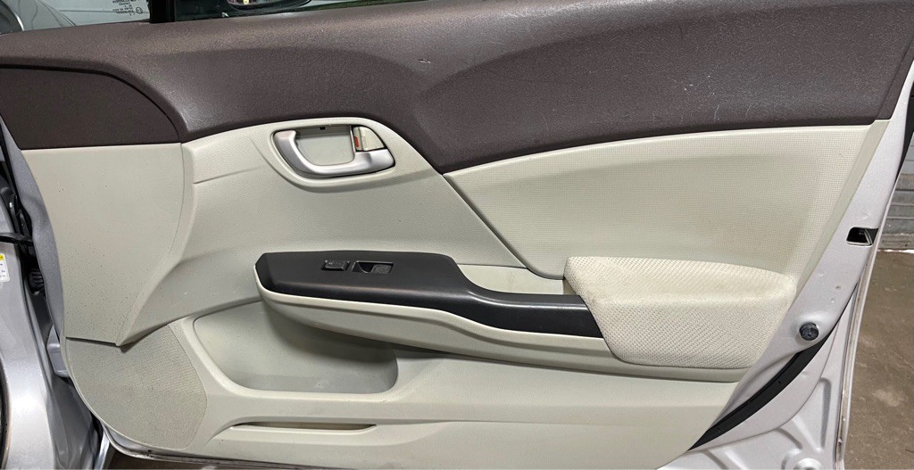 2012 Honda Civic Image 16