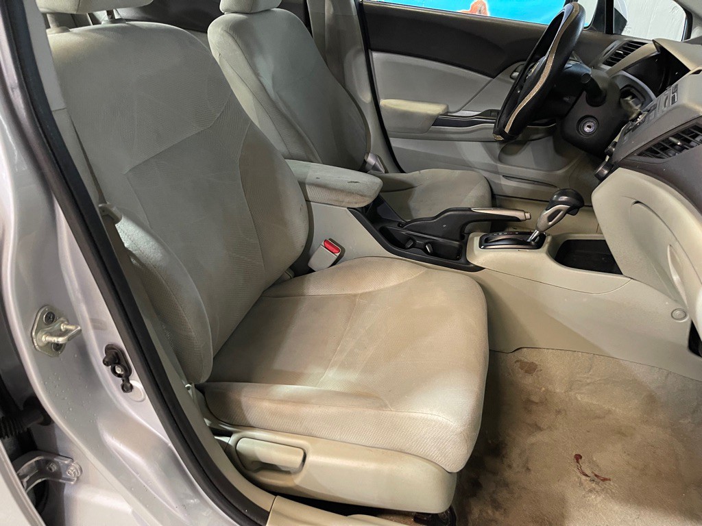 2012 Honda Civic Image 17
