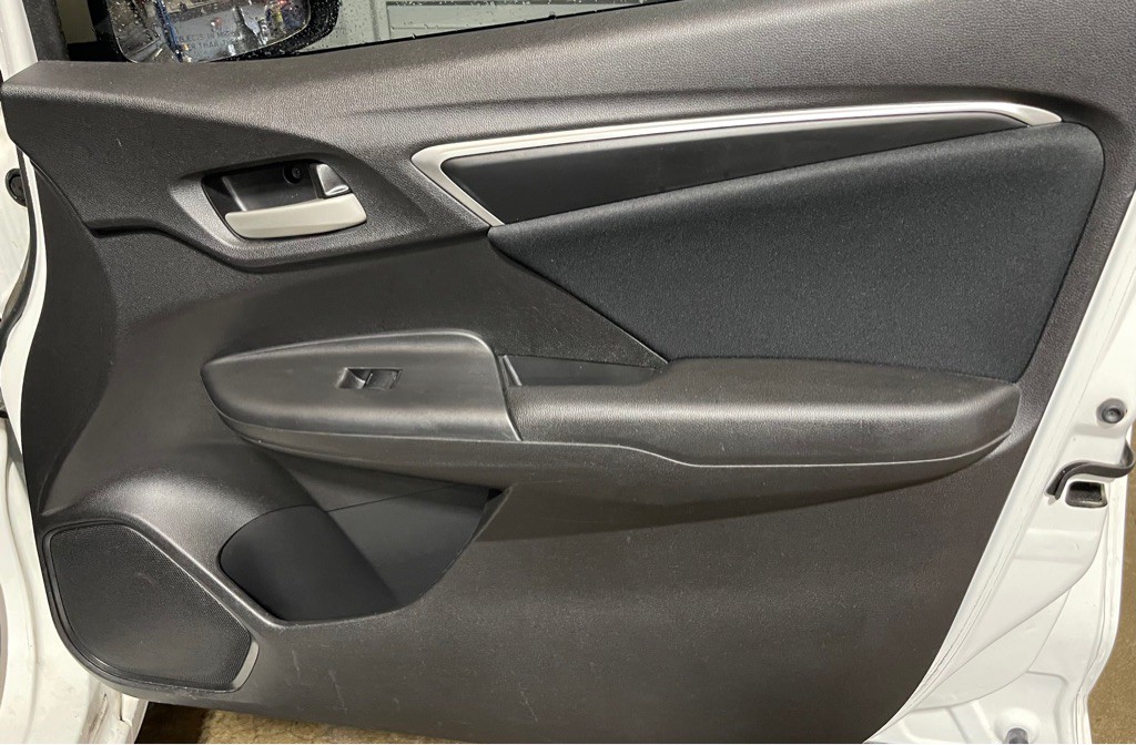 2016 Honda Fit Image 16