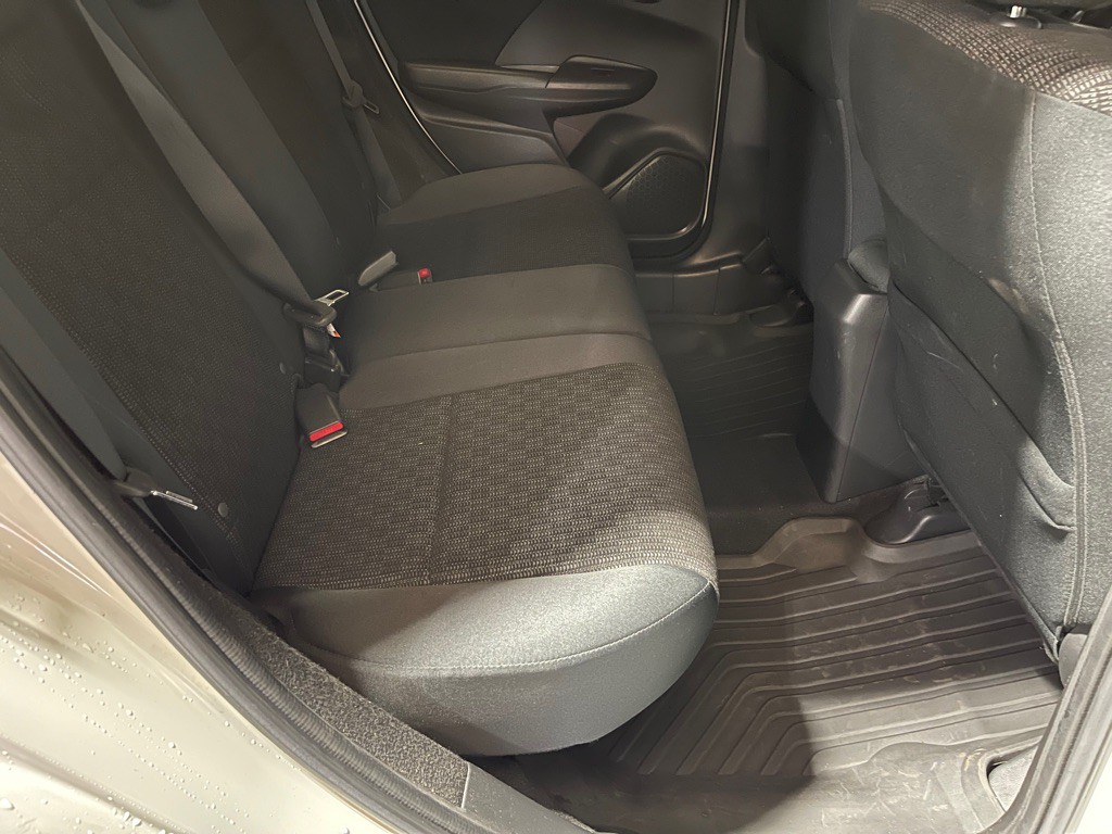 2016 Honda Fit Image 19