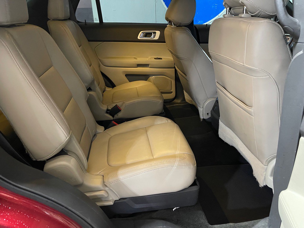 2015 Ford Explorer Image 19