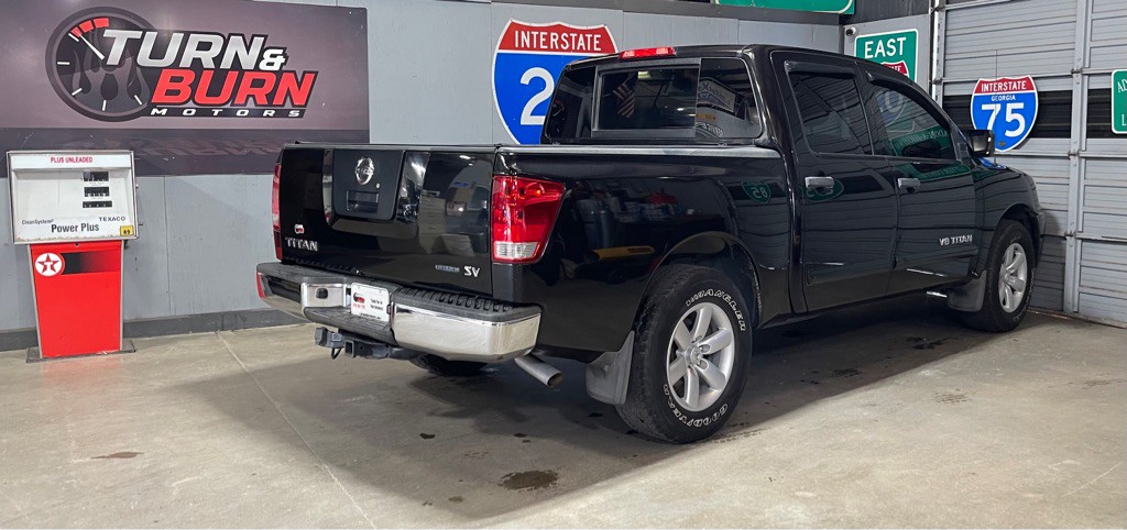 2012 Nissan Titan Image 4