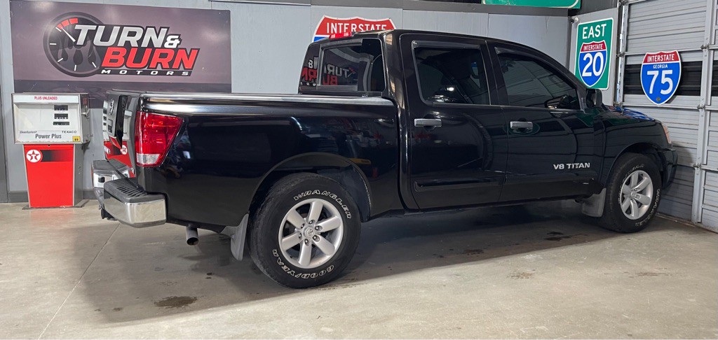 2012 Nissan Titan Image 5