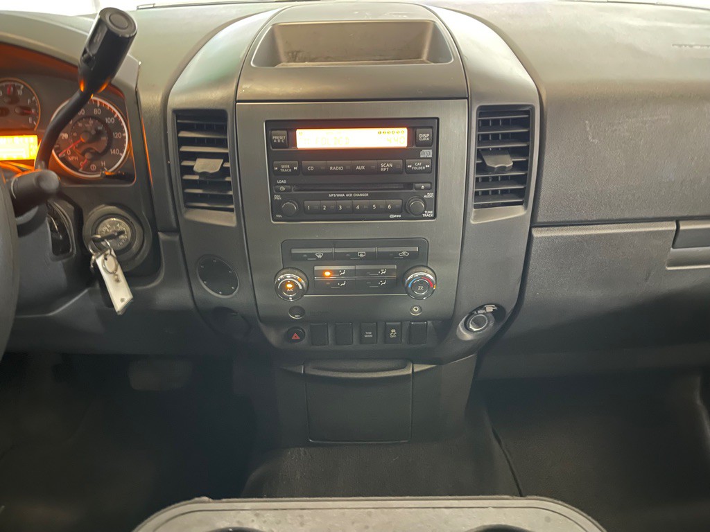 2012 Nissan Titan Image 13