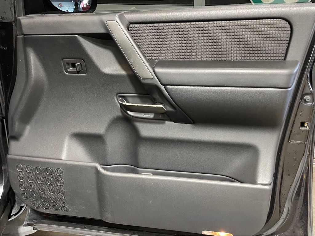 2012 Nissan Titan Image 15